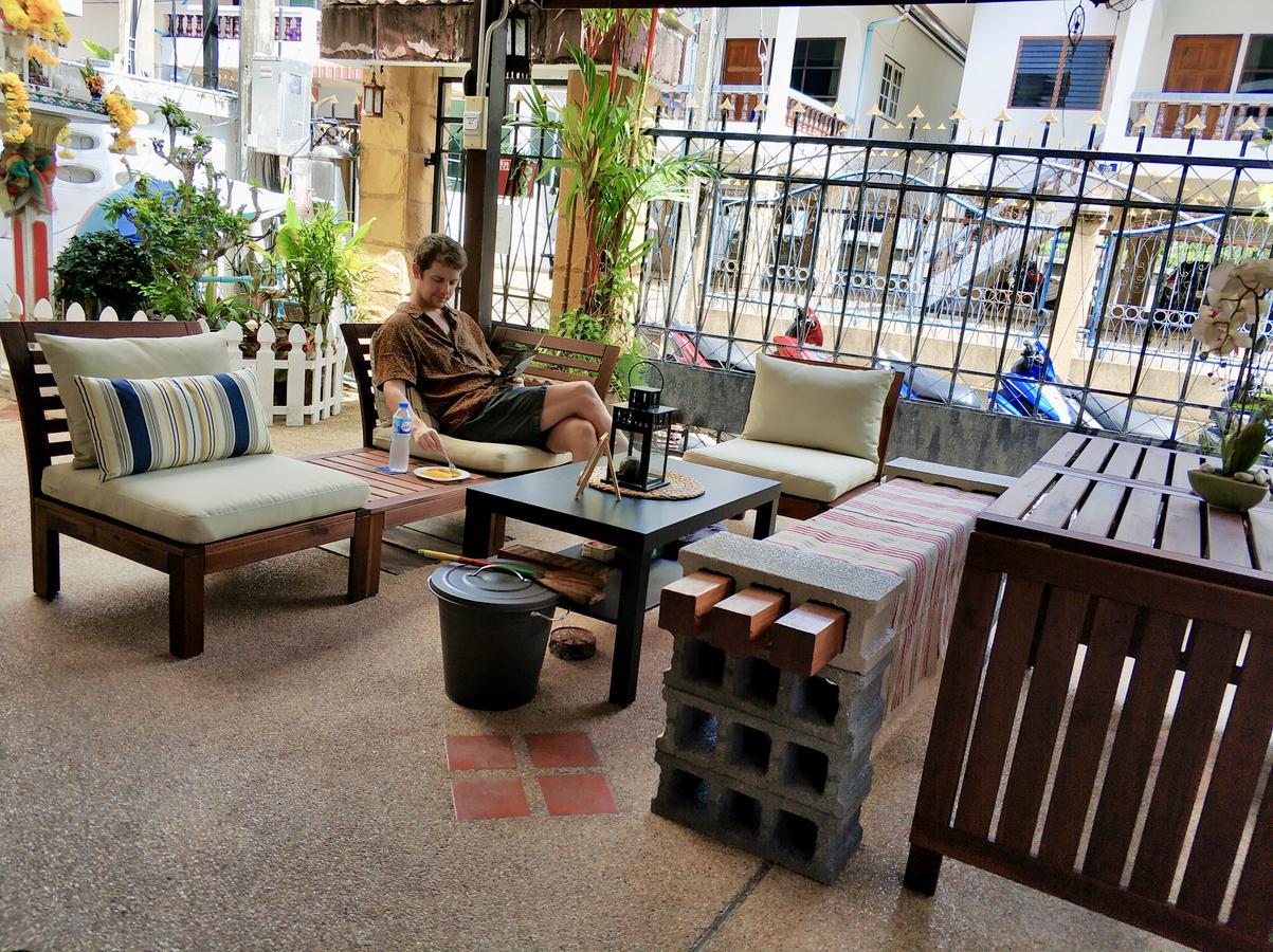 Waree'S Guesthouse Kata Beach  Exterior photo